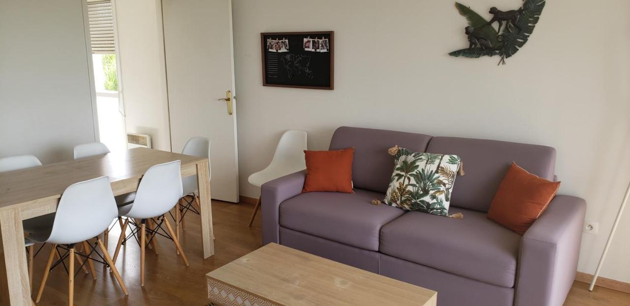 Prague Apartment In Disneyland Монтеврен Екстер'єр фото