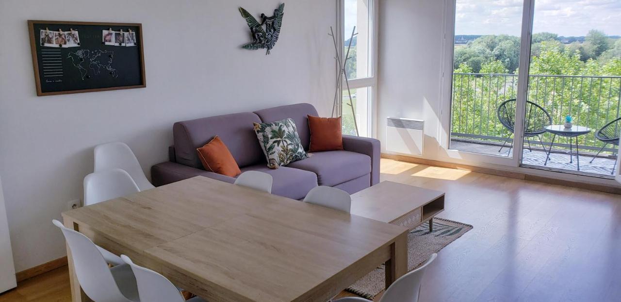 Prague Apartment In Disneyland Монтеврен Екстер'єр фото