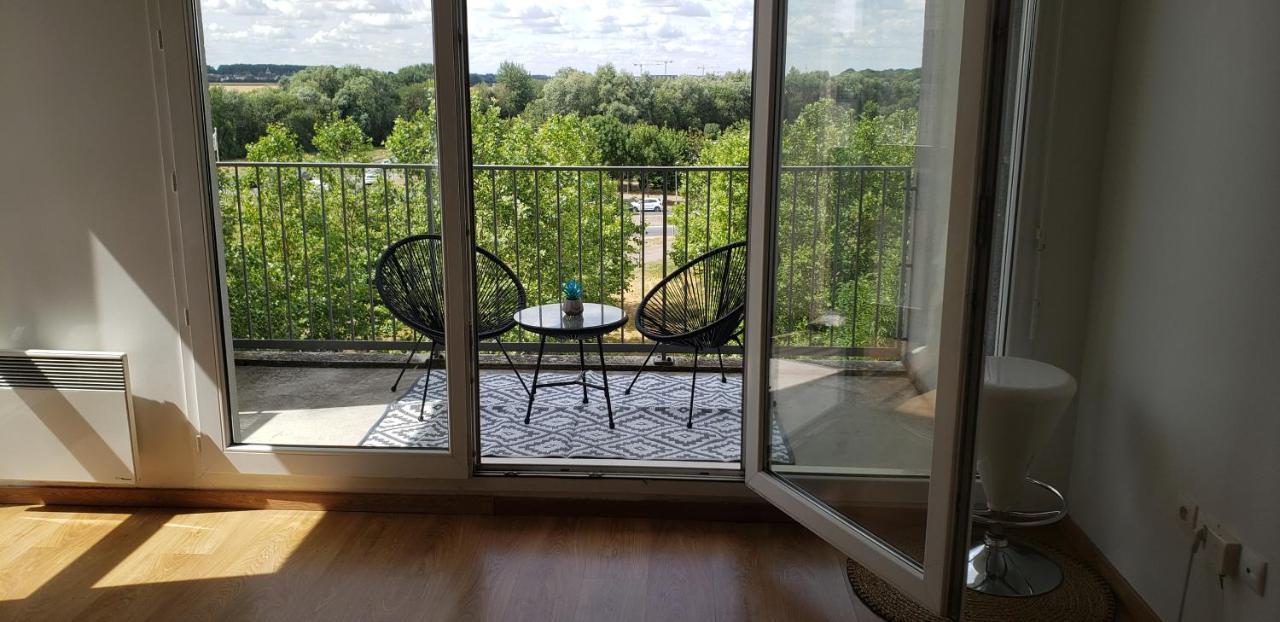 Prague Apartment In Disneyland Монтеврен Екстер'єр фото